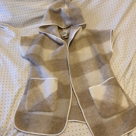 Aritzia Wilfred wool poncho/vest (discontinued)